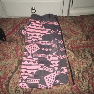 Black sweatpants with red pattern